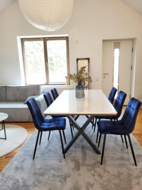 Stilvolle Studiowohnung mit Balkon